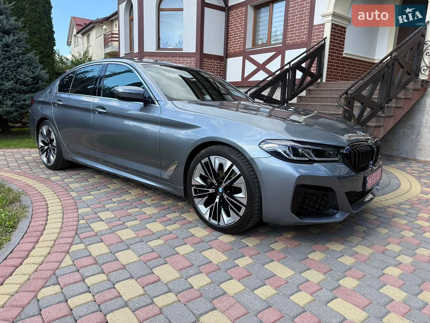 BMW 5 Series, 2019
