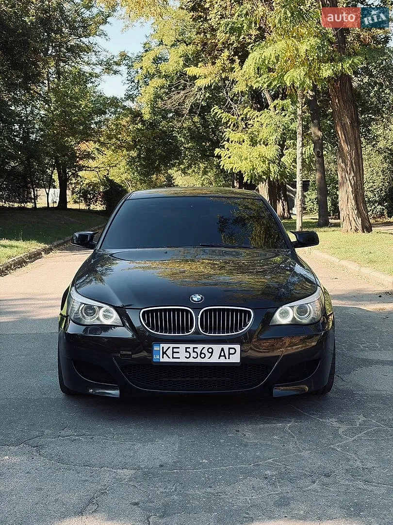 BMW 5 Series, 2004