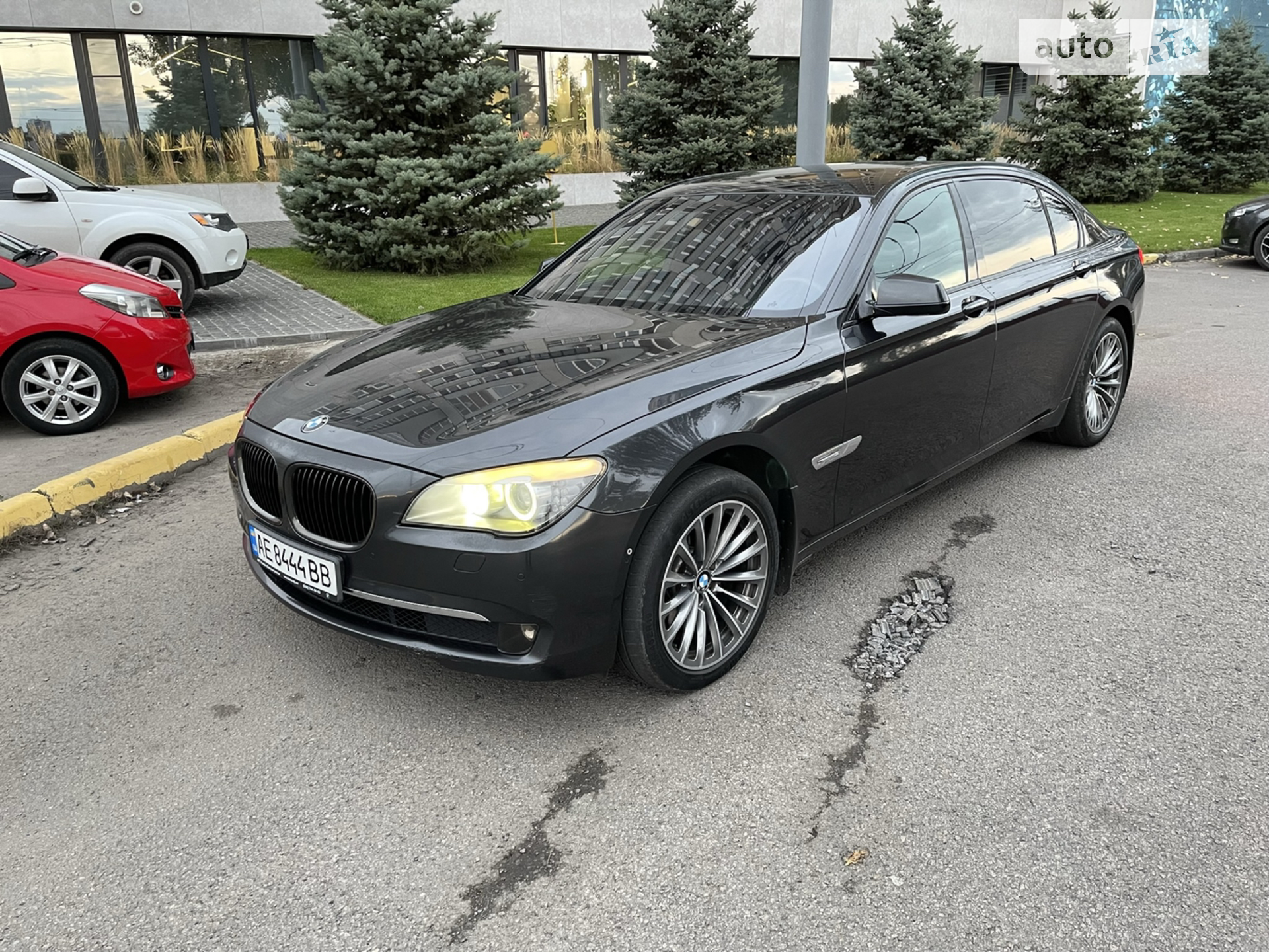 BMW 7 Series, 2010