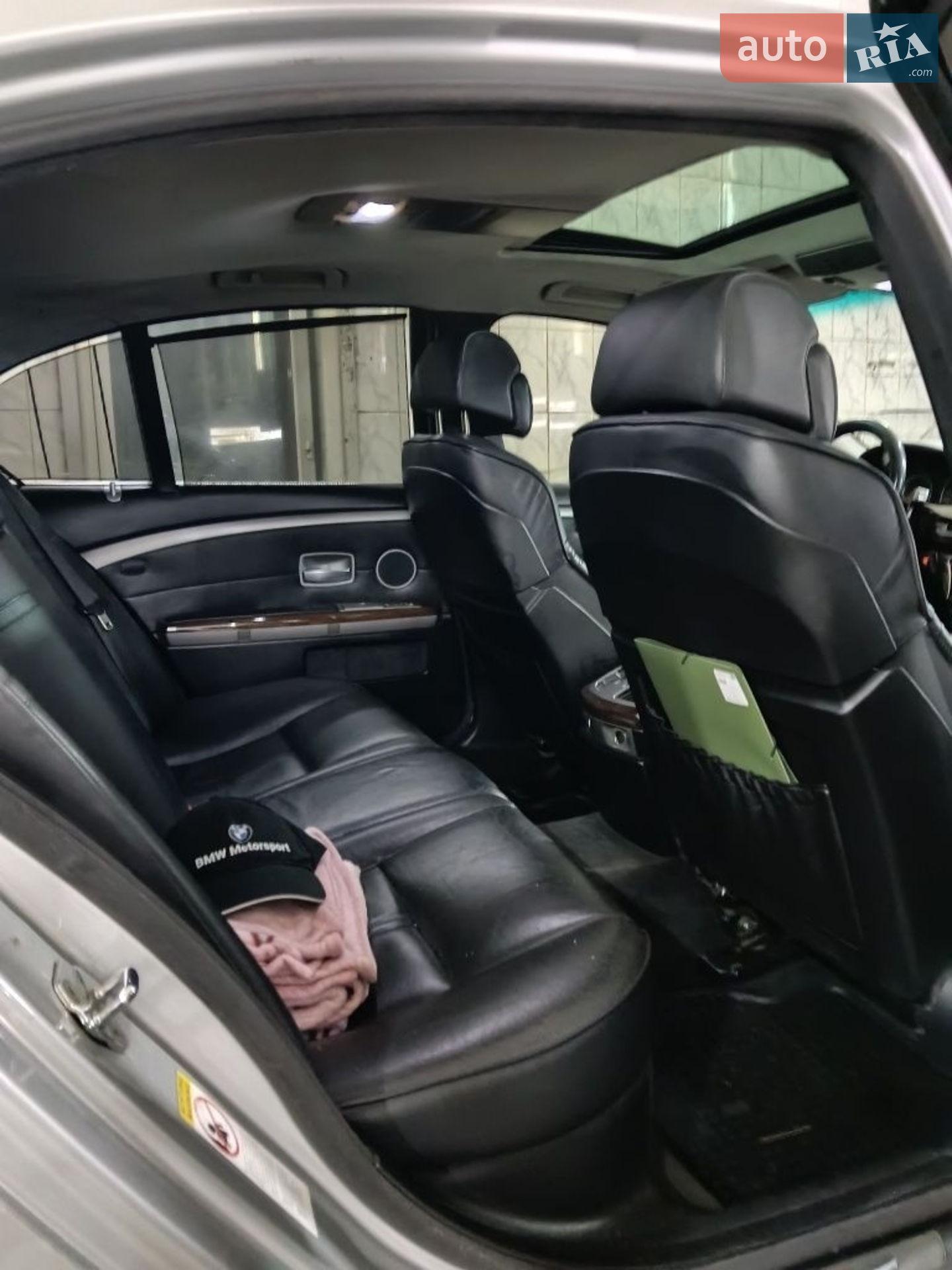 BMW 7 Series, 2002