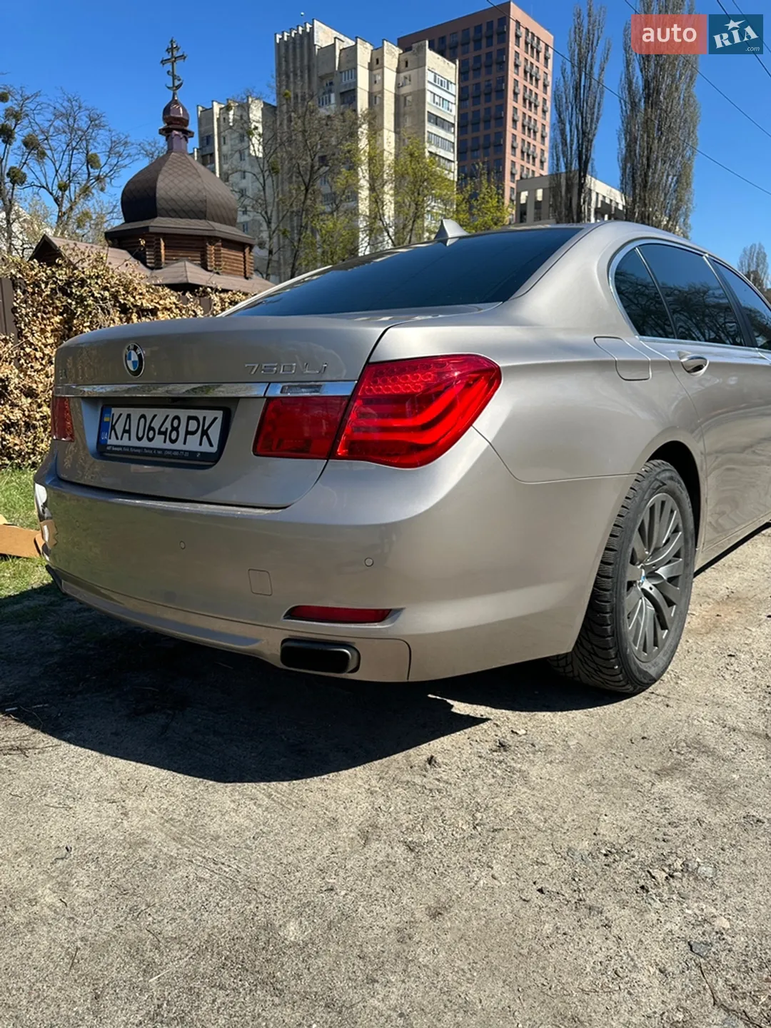 BMW 7 Series, 2011