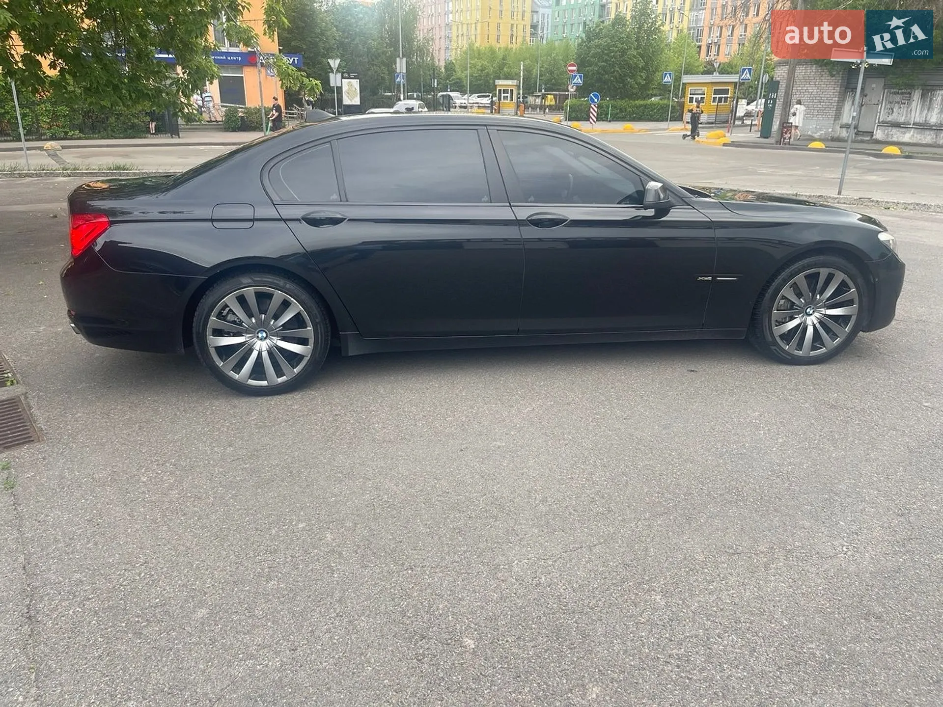 BMW 7 Series, 2010