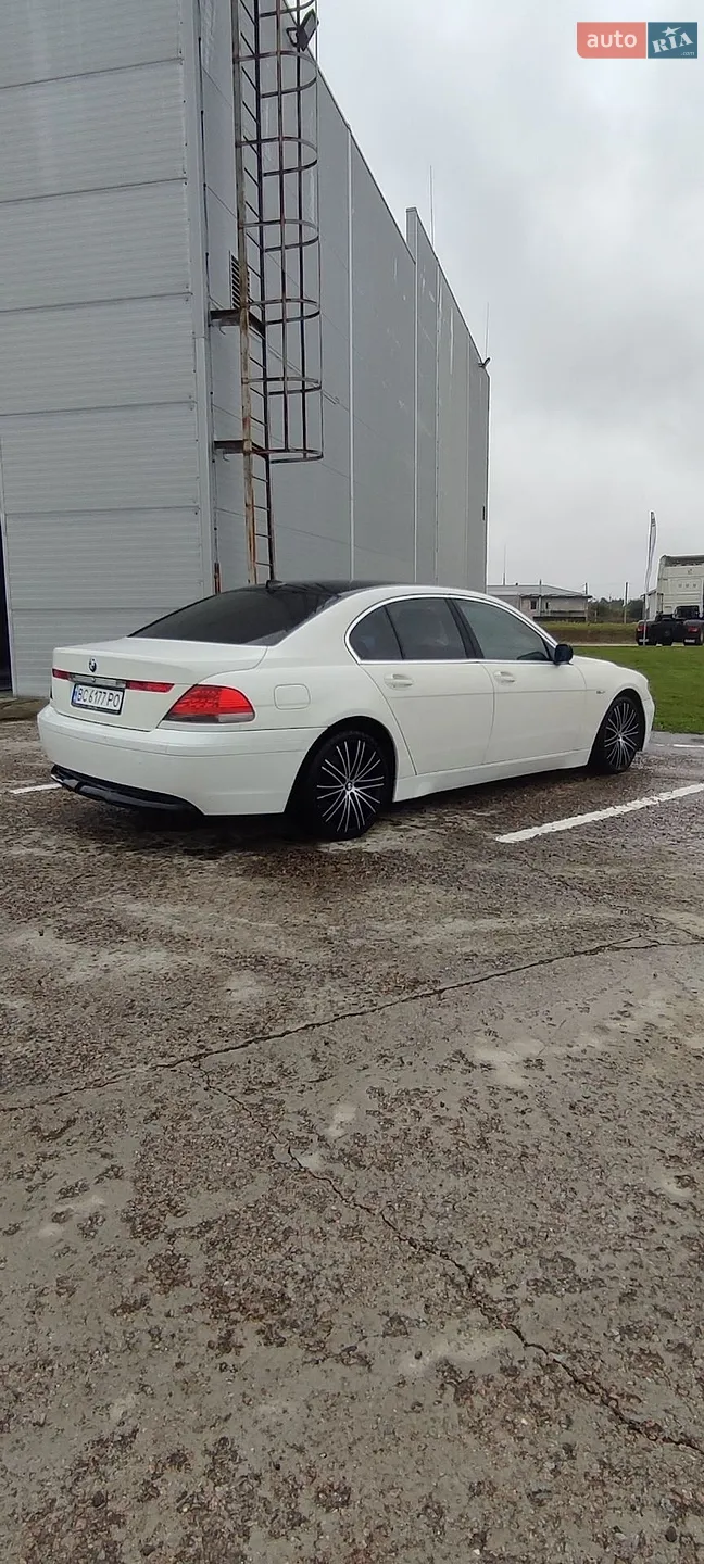 BMW 7 Series, 2002
