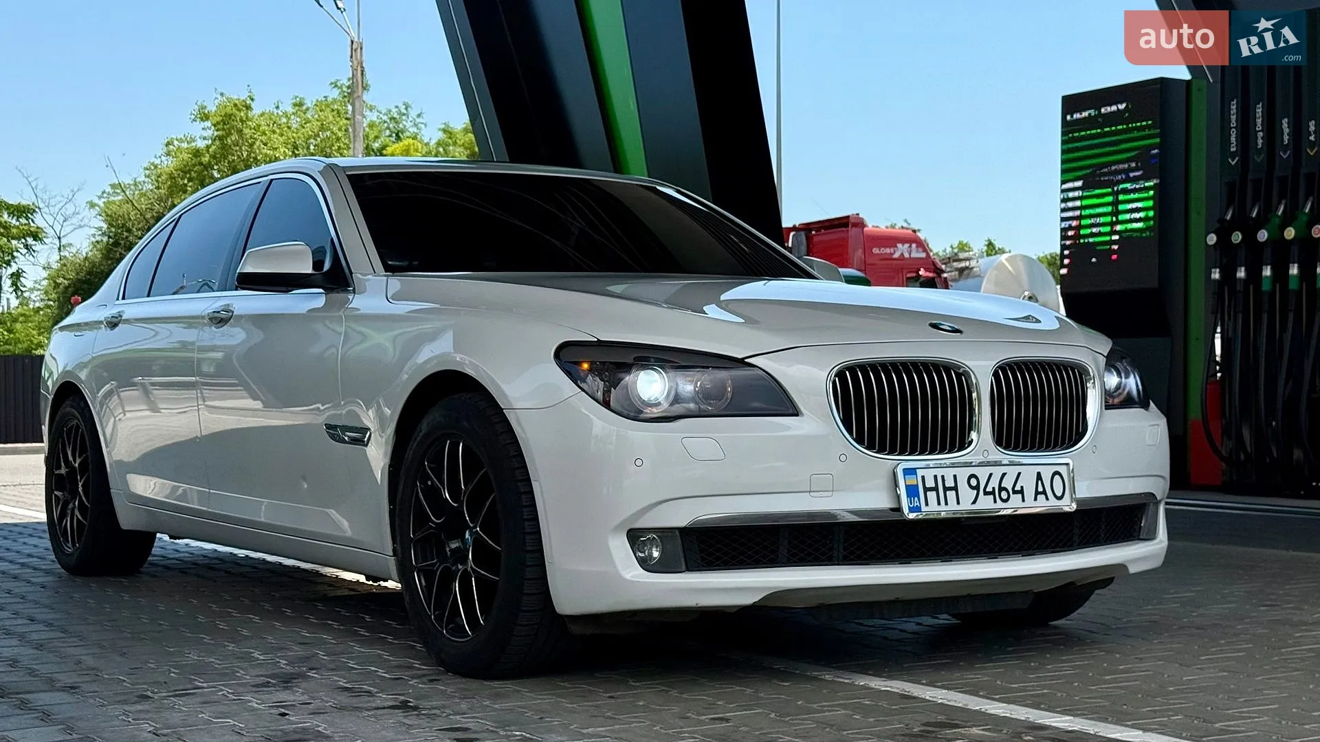 BMW 7 Series, 2010