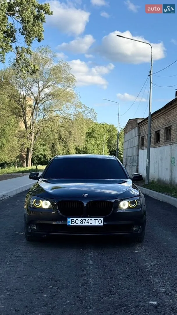 BMW 7 Series, 2010