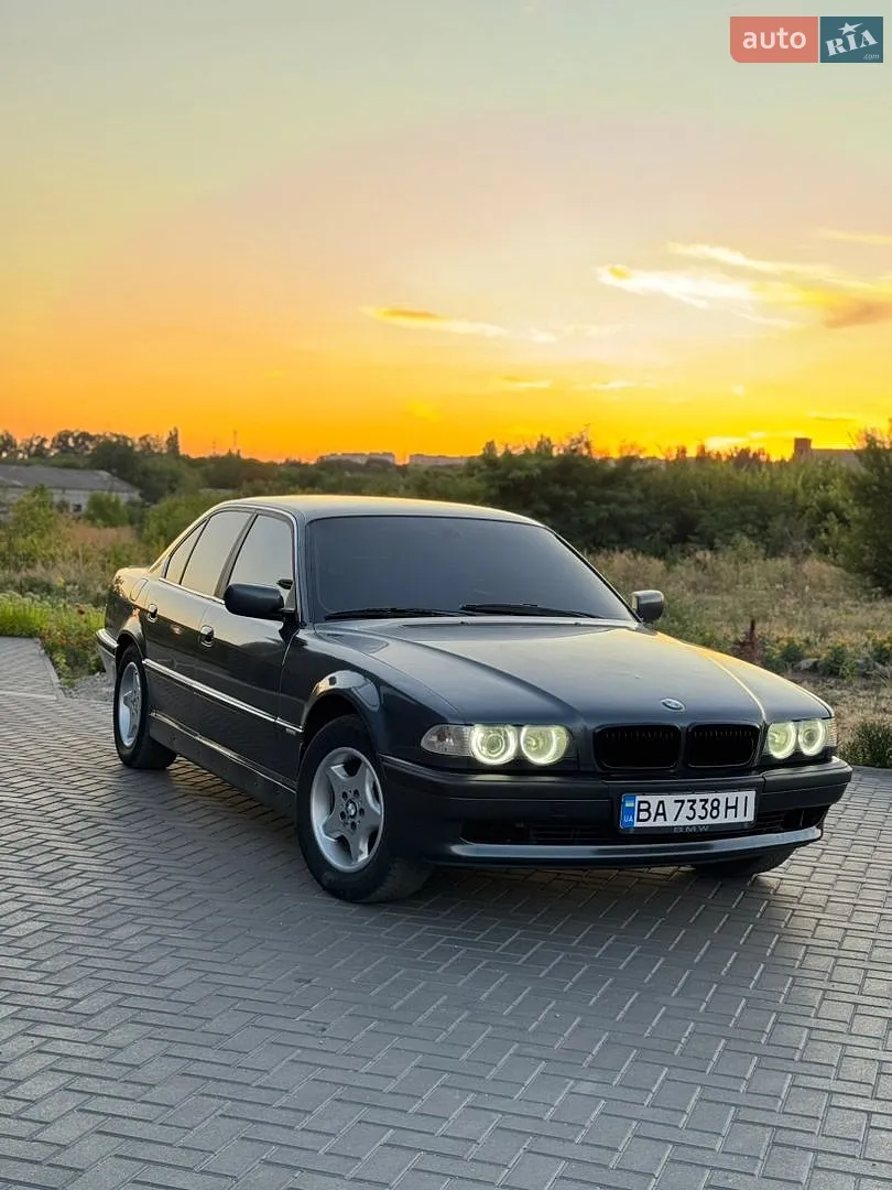 BMW 7 Series, 1999