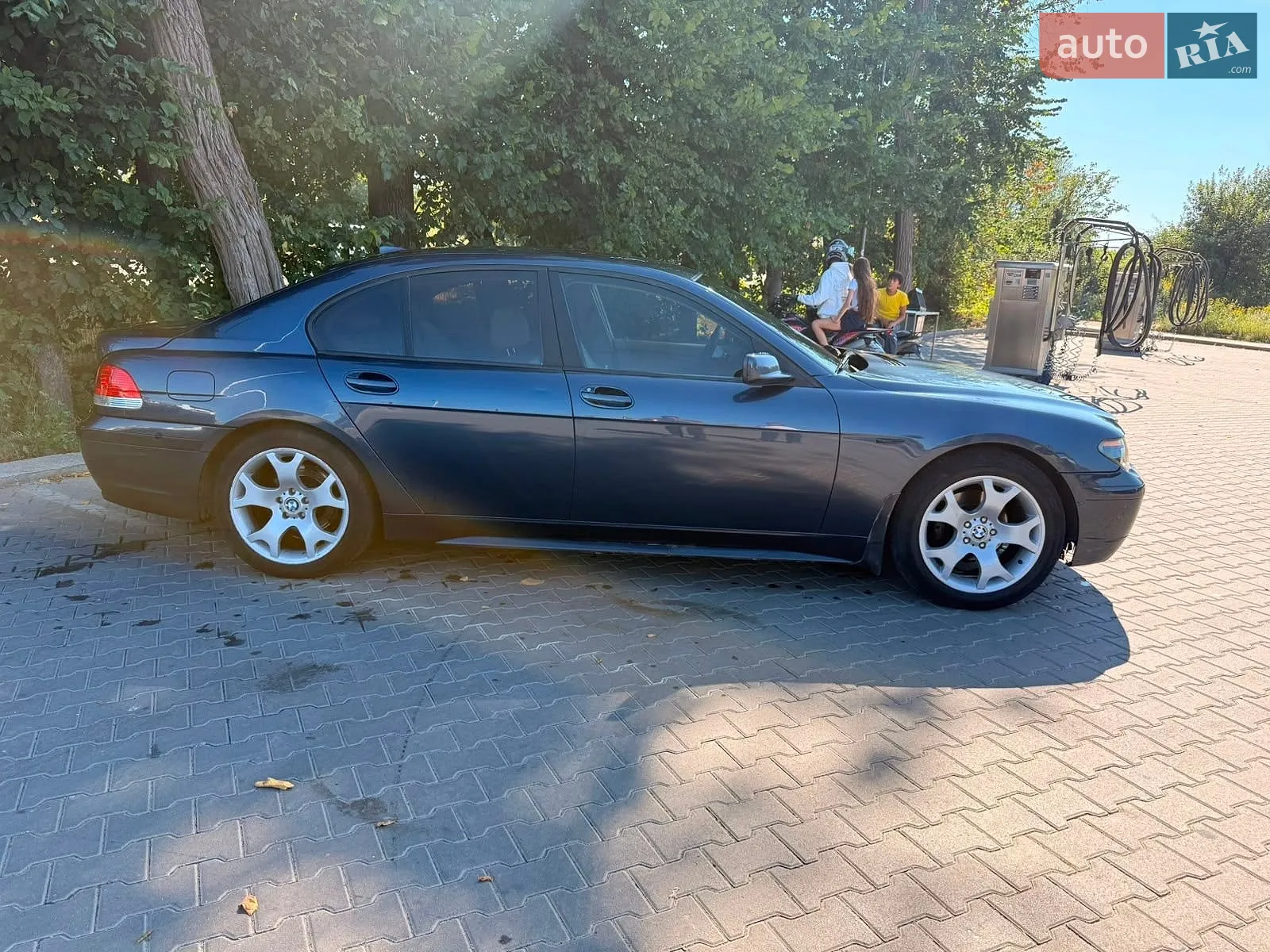 BMW 7 Series, 2002