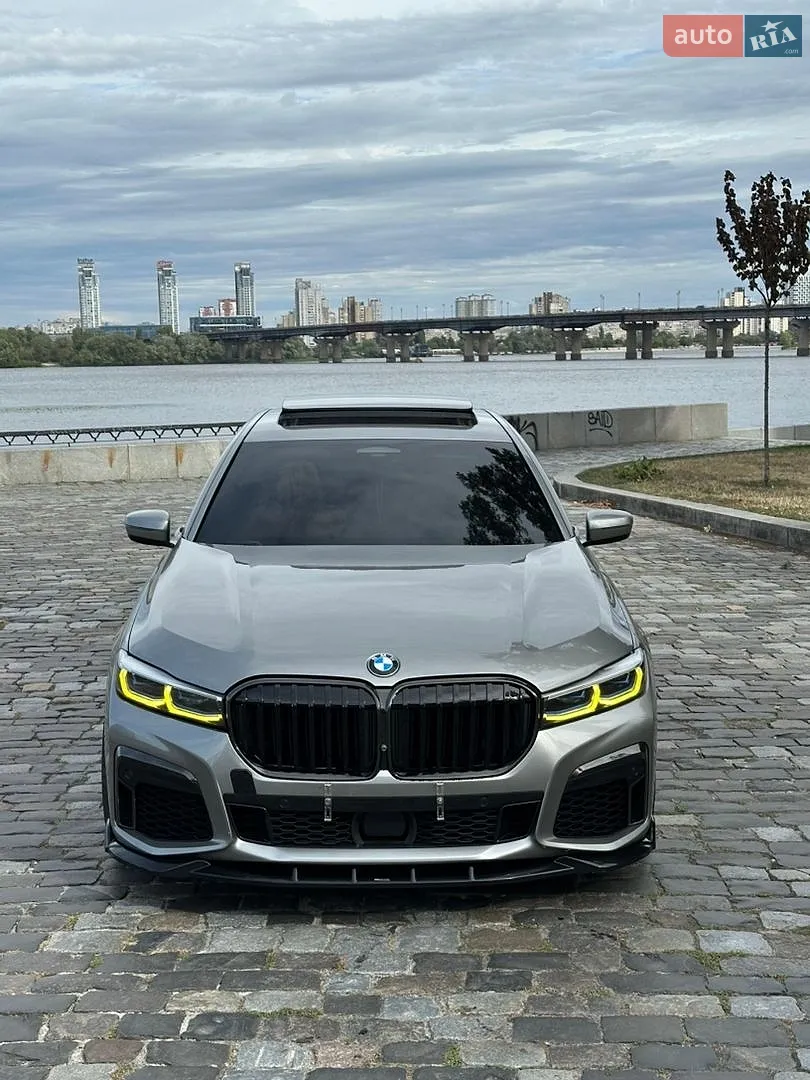 BMW 7 Series, 2019