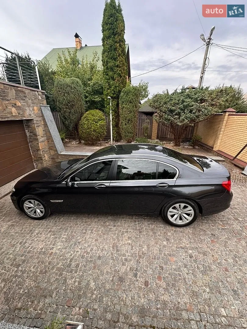 BMW 7 Series, 2010
