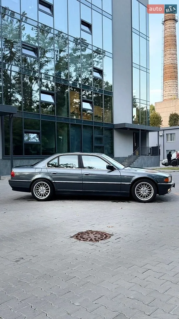 BMW 7 Series, 2000