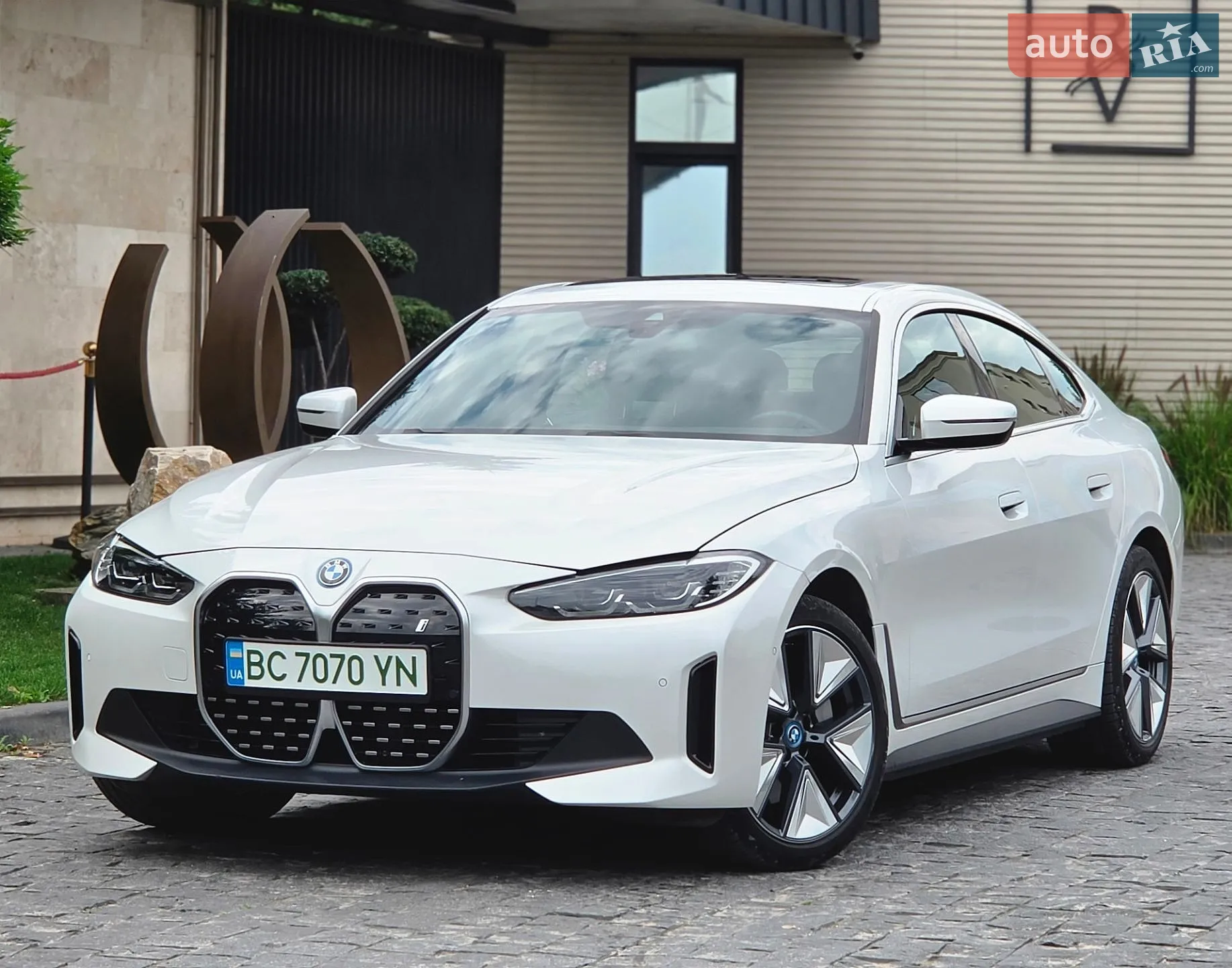 BMW i4, 2024