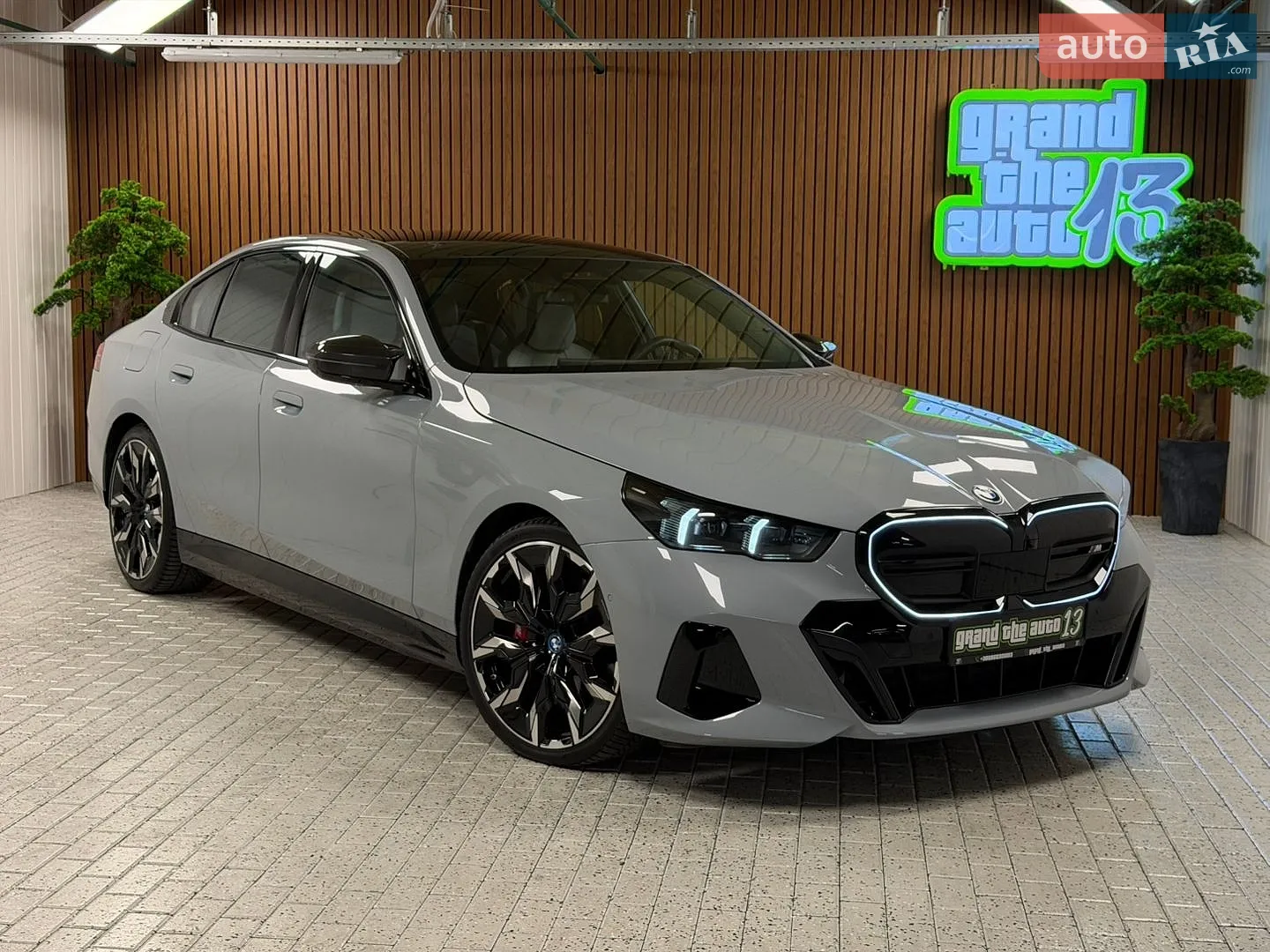 BMW i5, 2023
