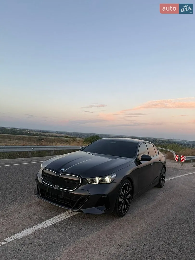 BMW i5, 2023
