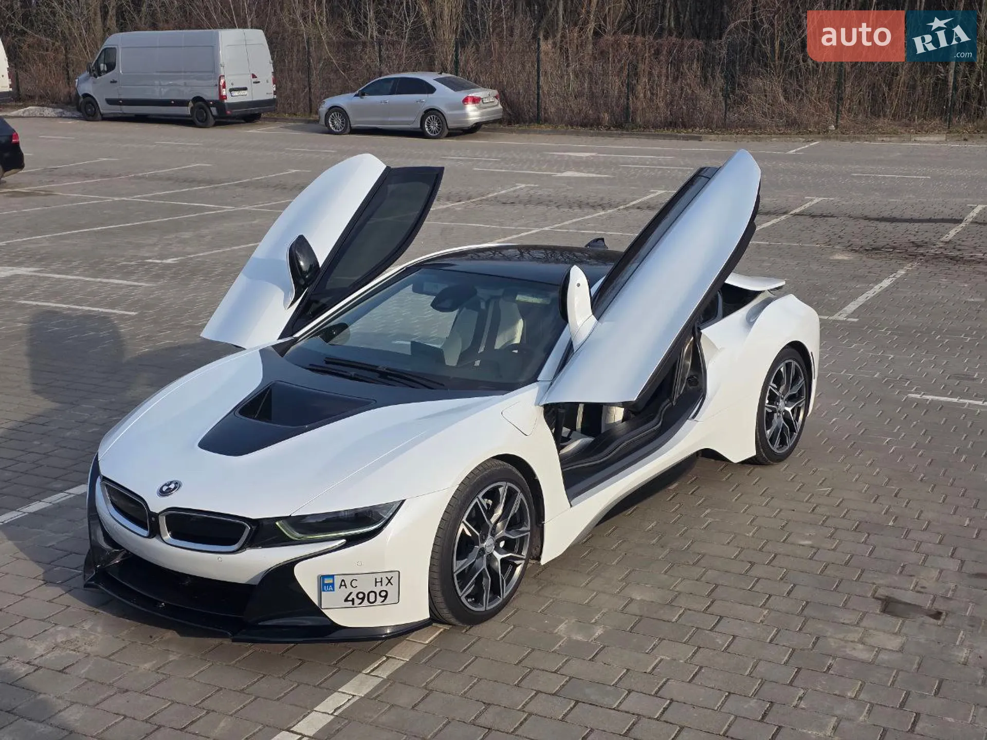 BMW i8, 2015