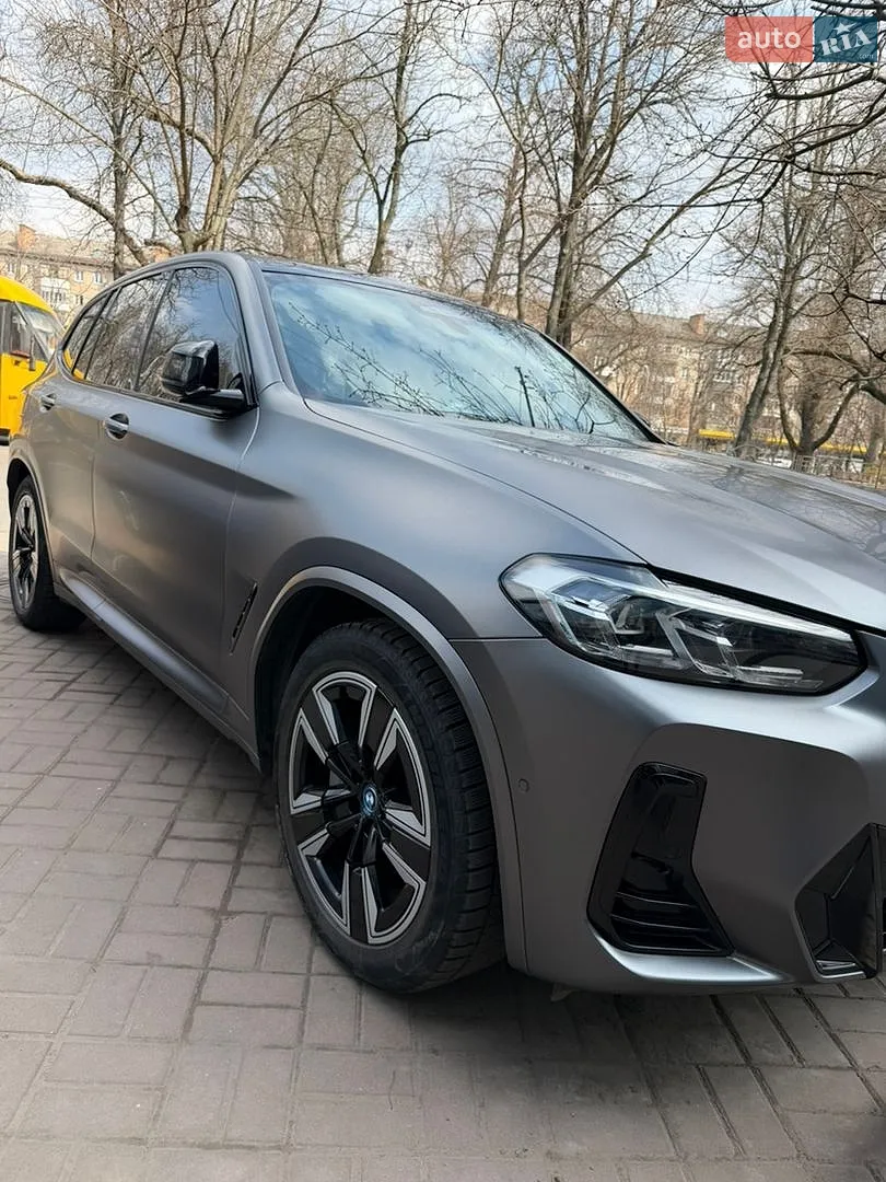 BMW iX3, 2021