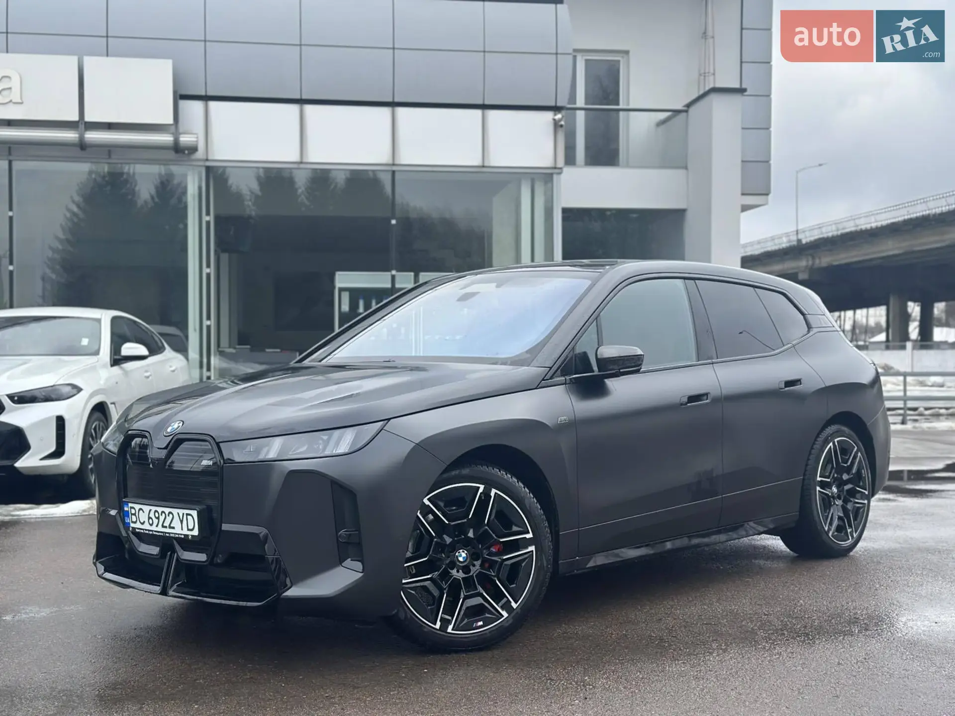 BMW iX, 2025
