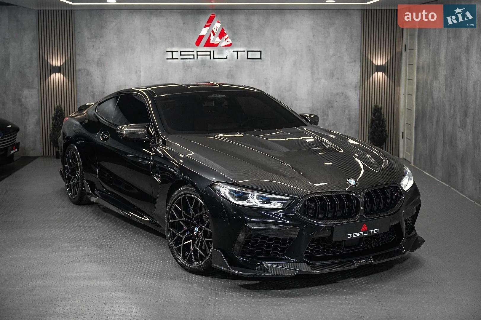 BMW M8, 2023