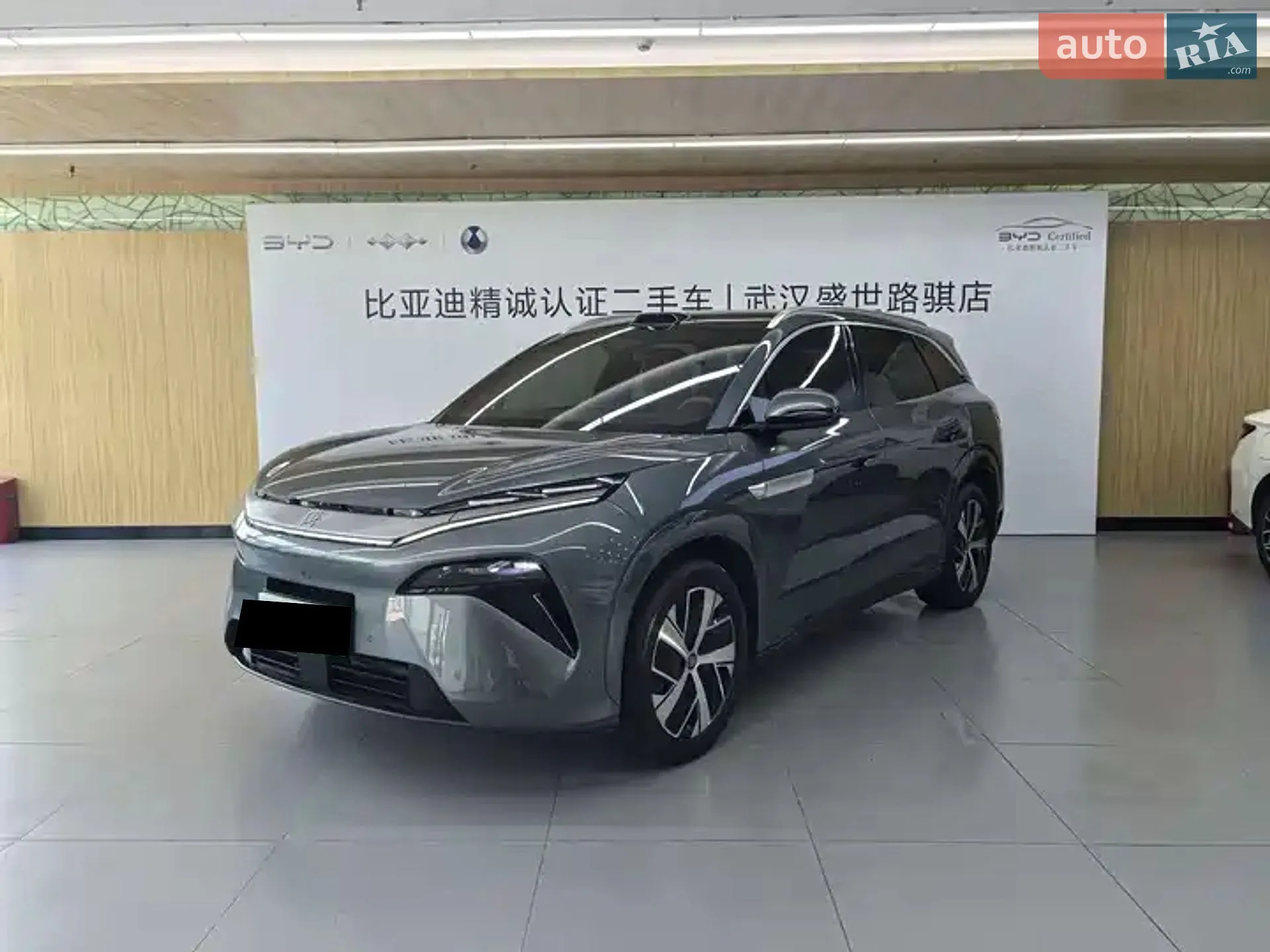 BYD Tang L, 2025