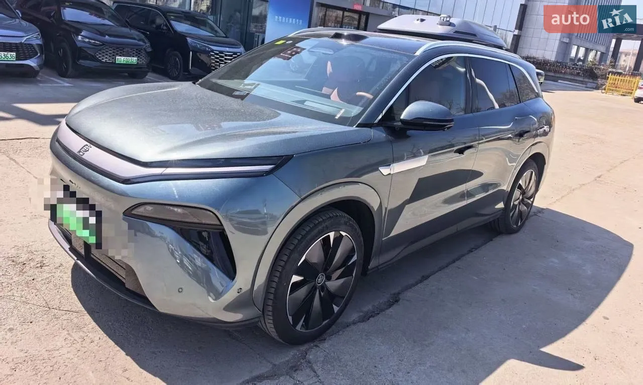 BYD Tang L, 2025