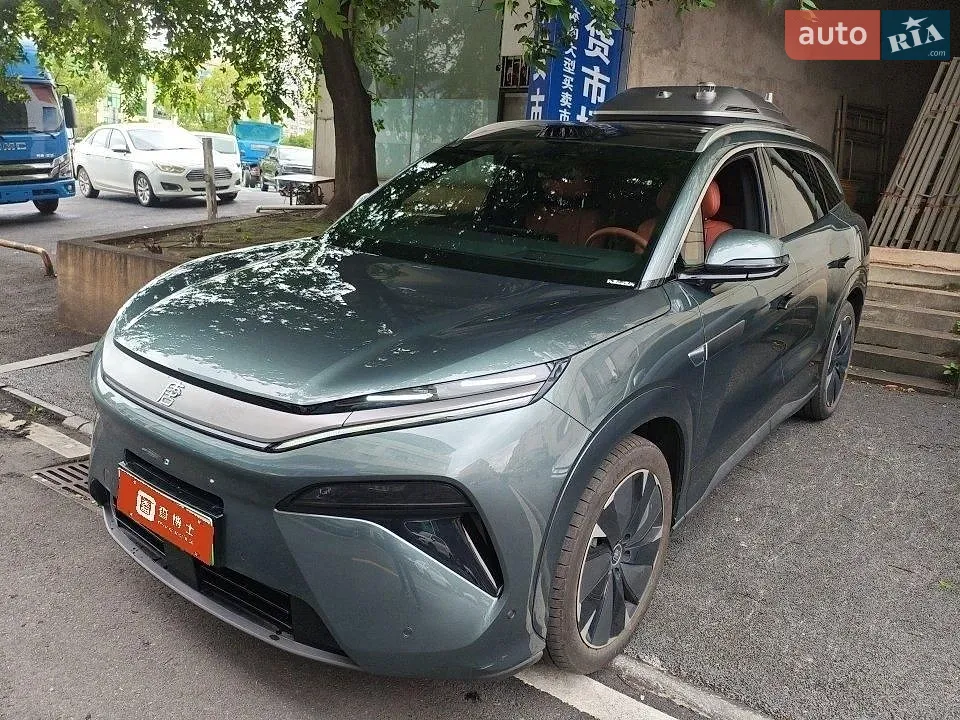 BYD Tang L, 2025