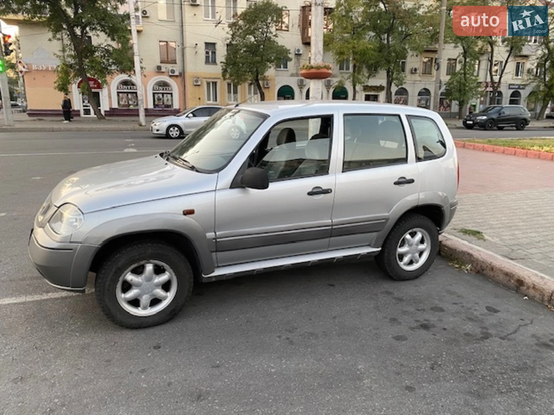 Chevrolet Niva, 2004