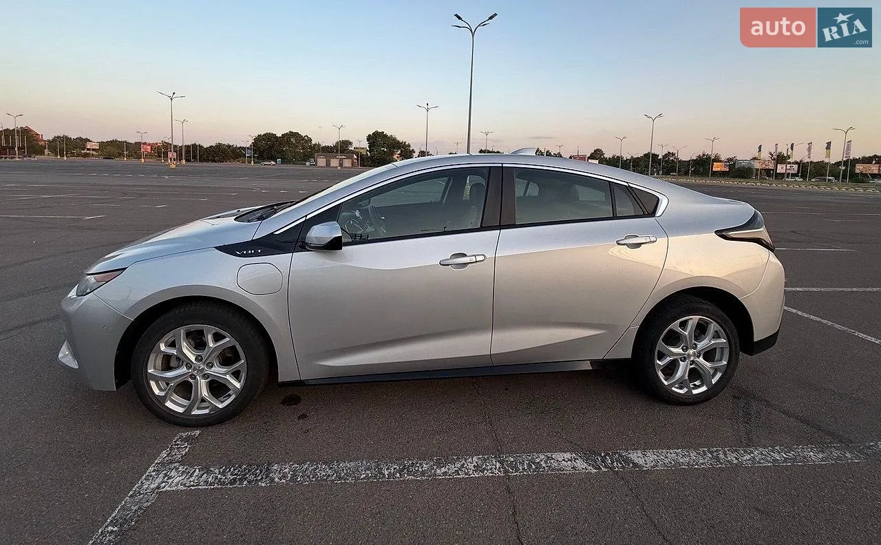 Chevrolet Volt, 2016