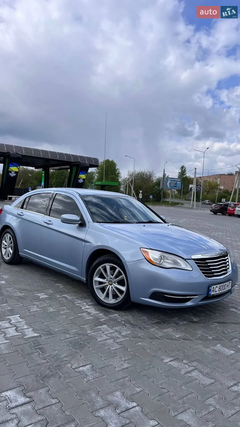 Chrysler 200, 2014