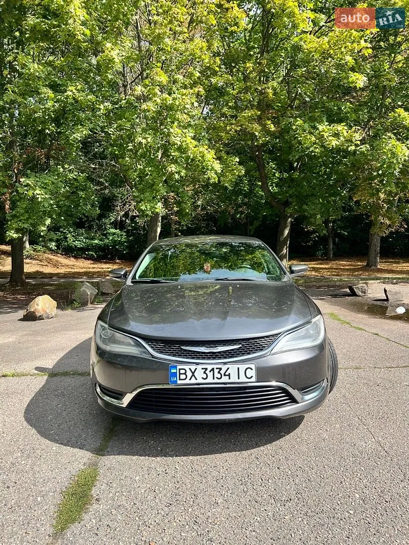 Chrysler 200, 2016