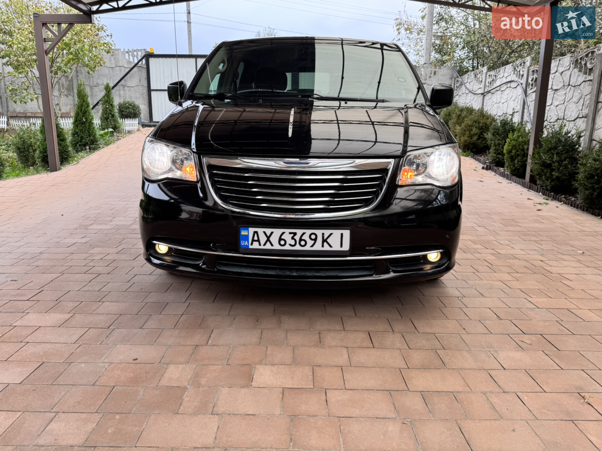 Chrysler Town & Country, 2016
