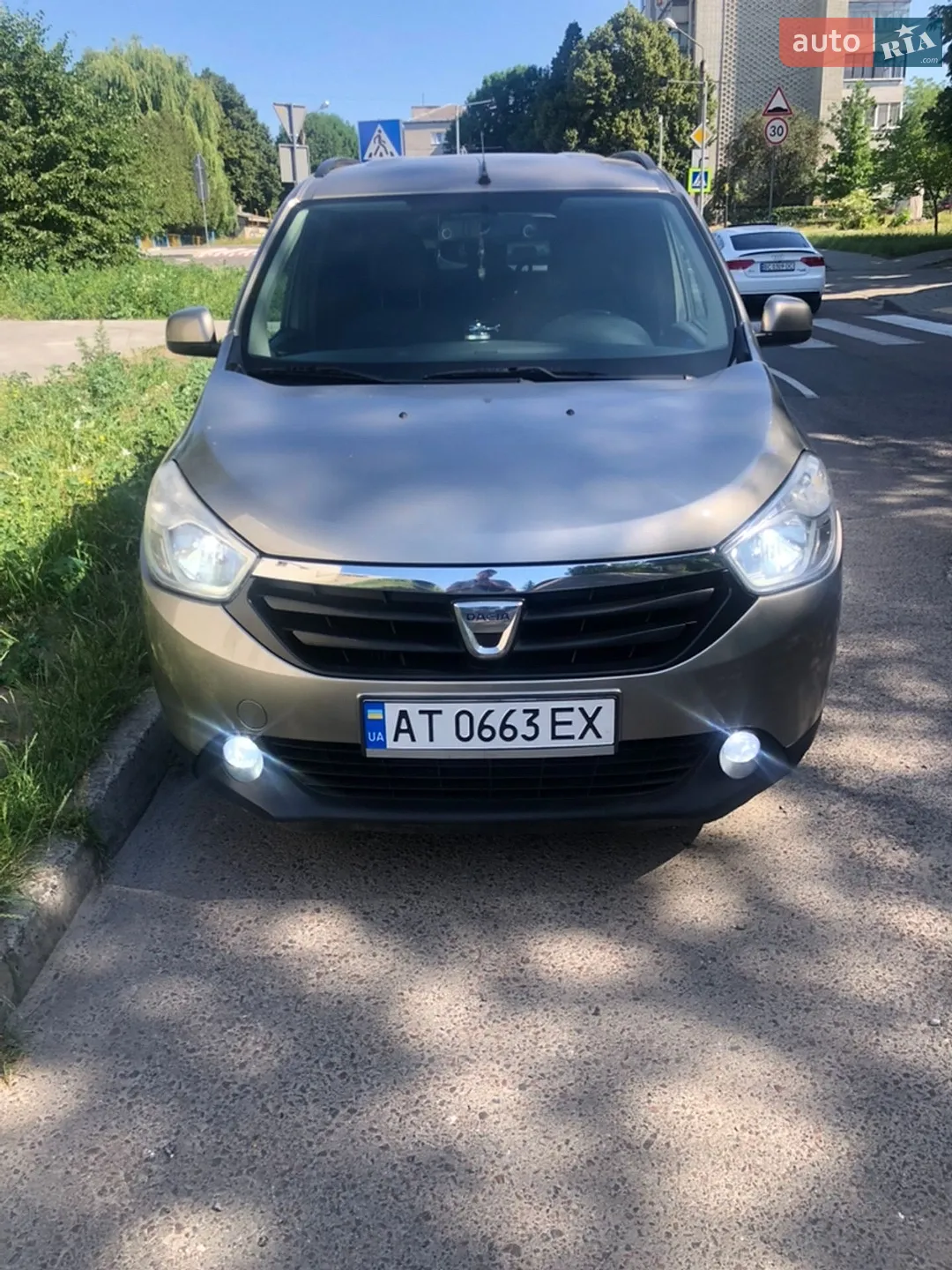 Dacia Lodgy, 2013