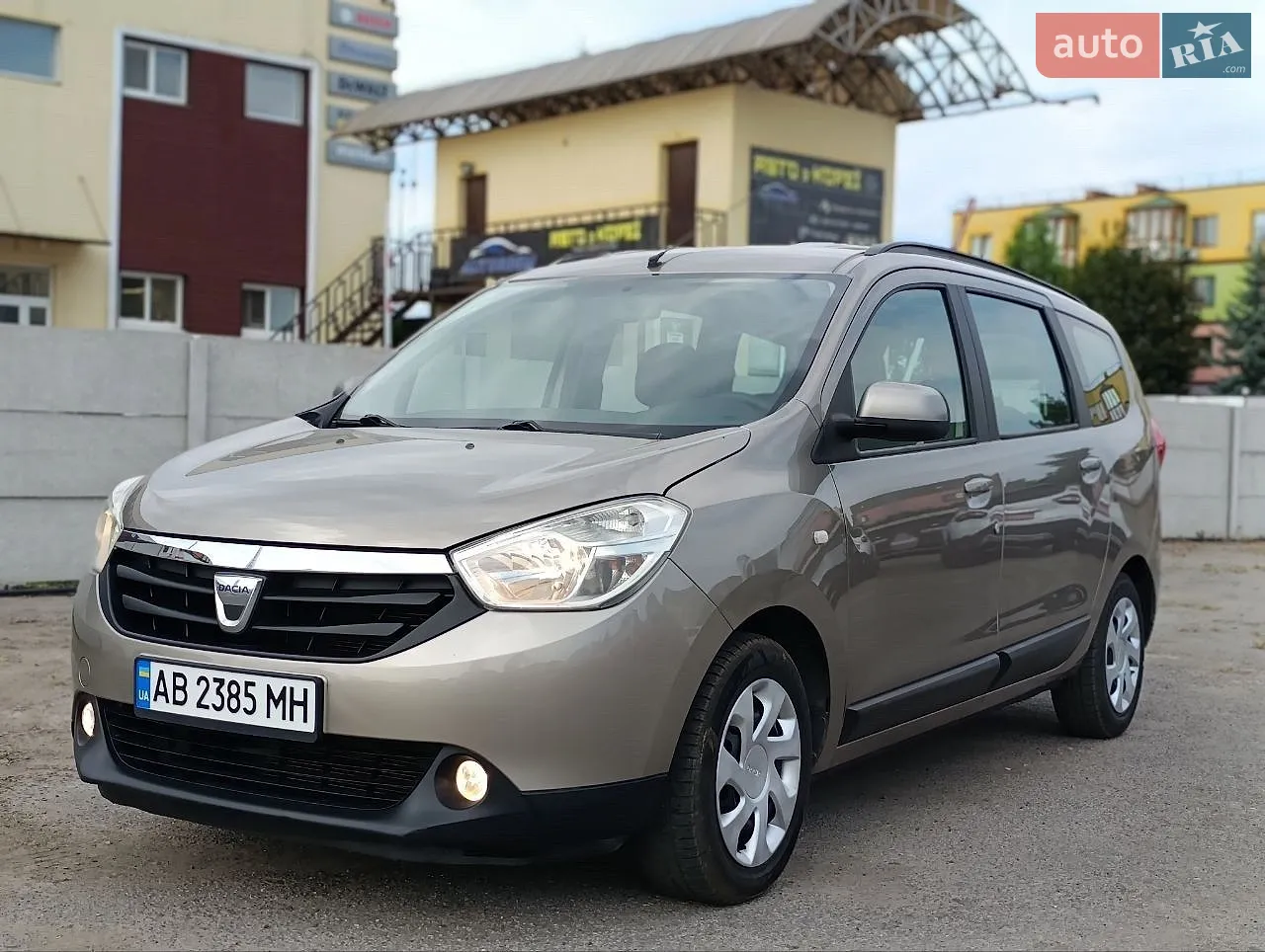 Dacia Lodgy, 2012