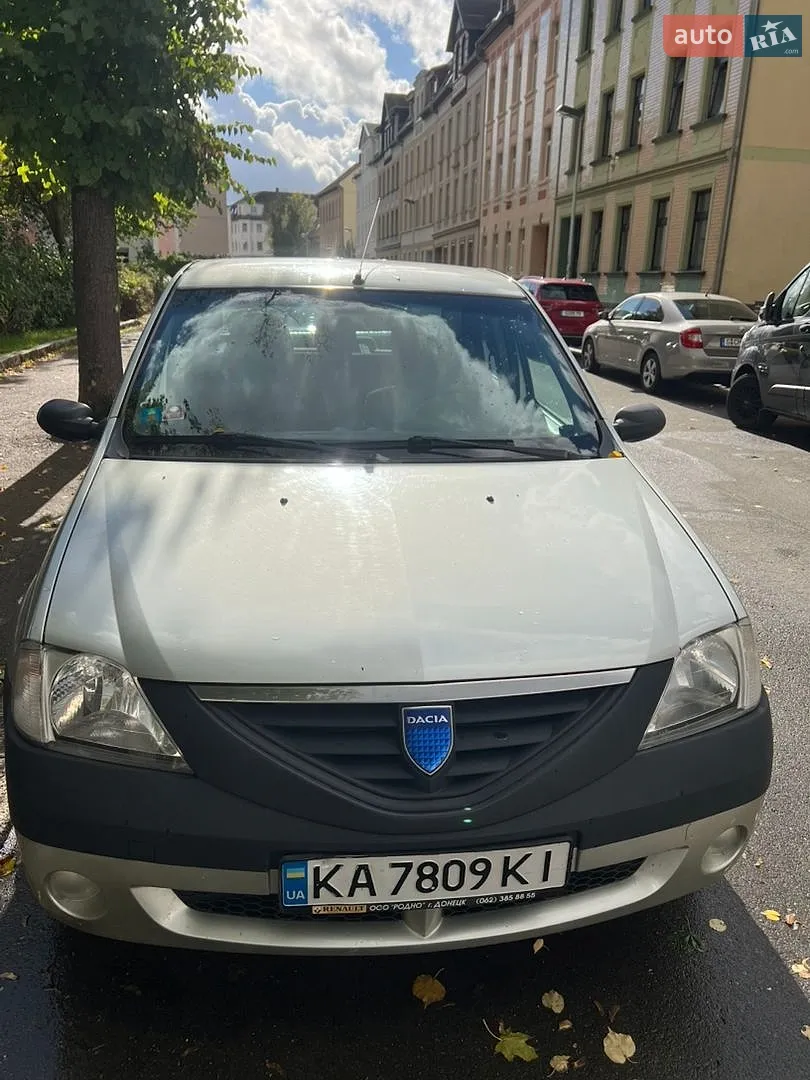 Dacia Logan, 2005