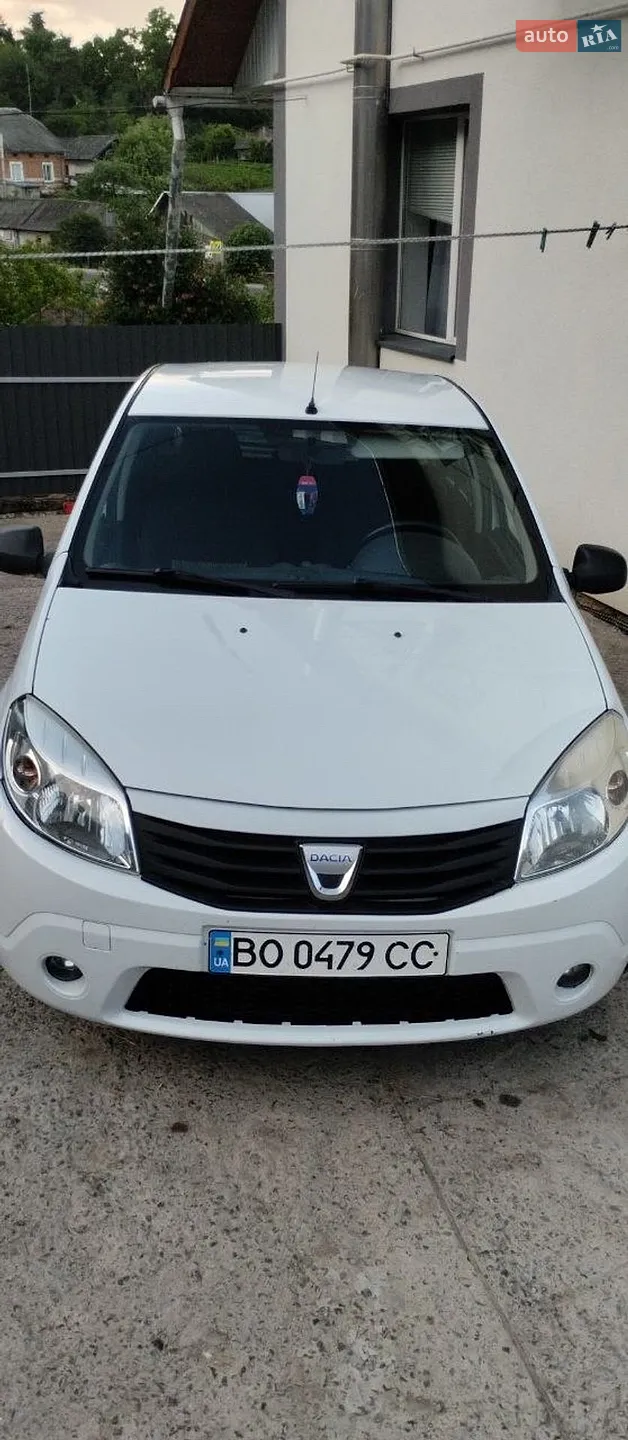 Dacia Sandero, 2011