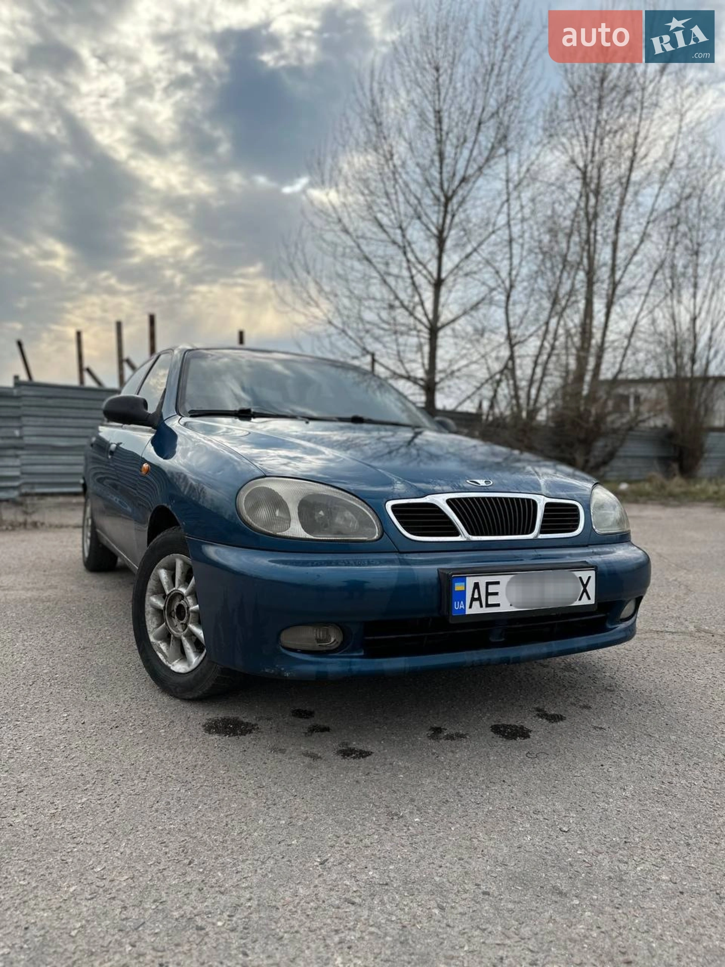 Daewoo Lanos, 1998