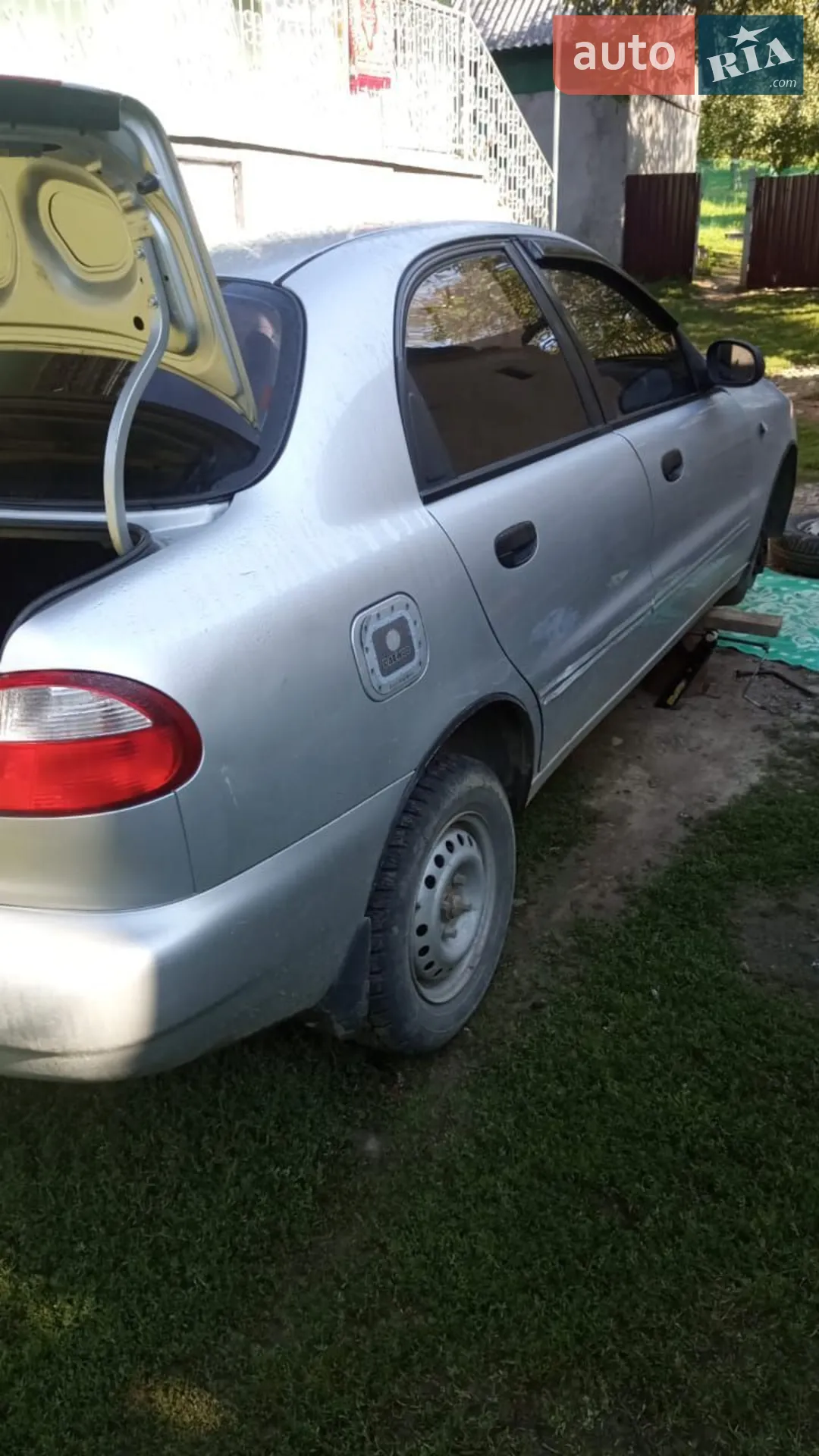 Daewoo Lanos, 2002