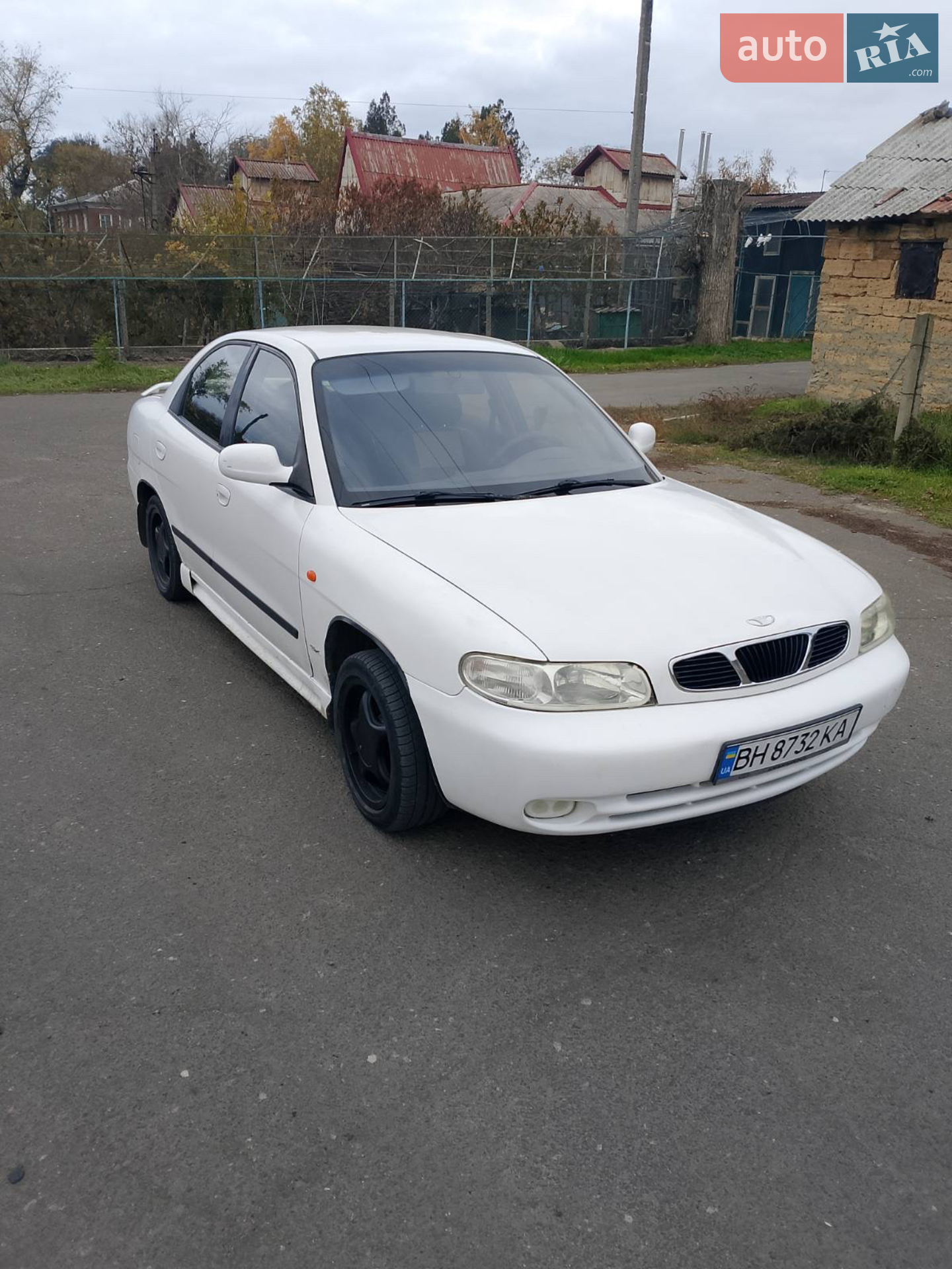 Daewoo Nubira, 1998