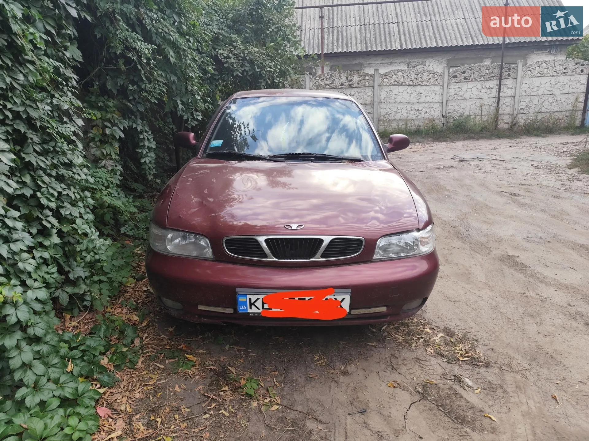 Daewoo Nubira, 1998