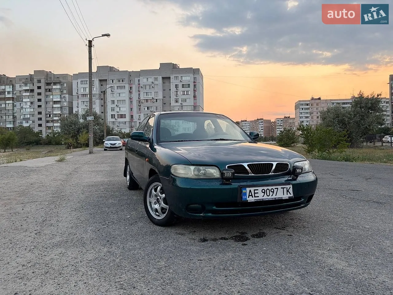 Daewoo Nubira, 1998