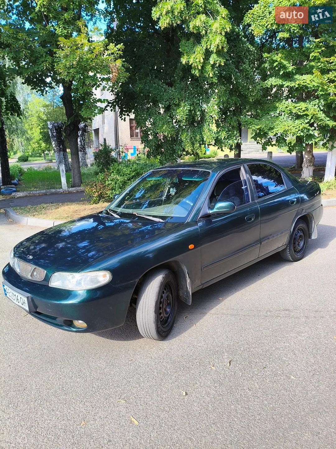 Daewoo Nubira, 1998