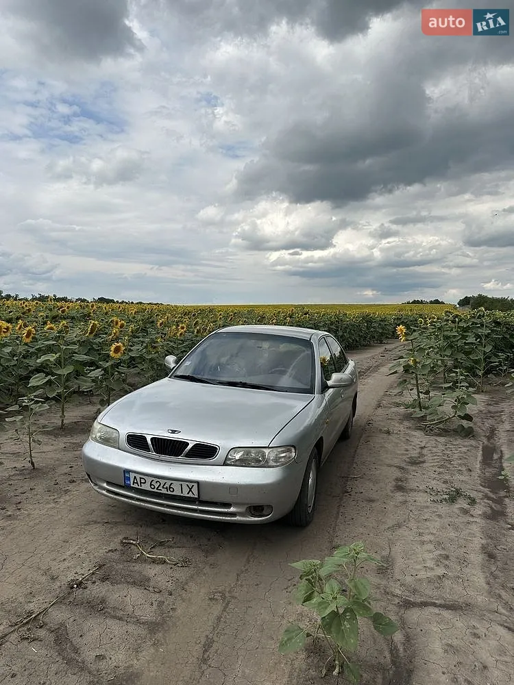 Daewoo Nubira, 1998