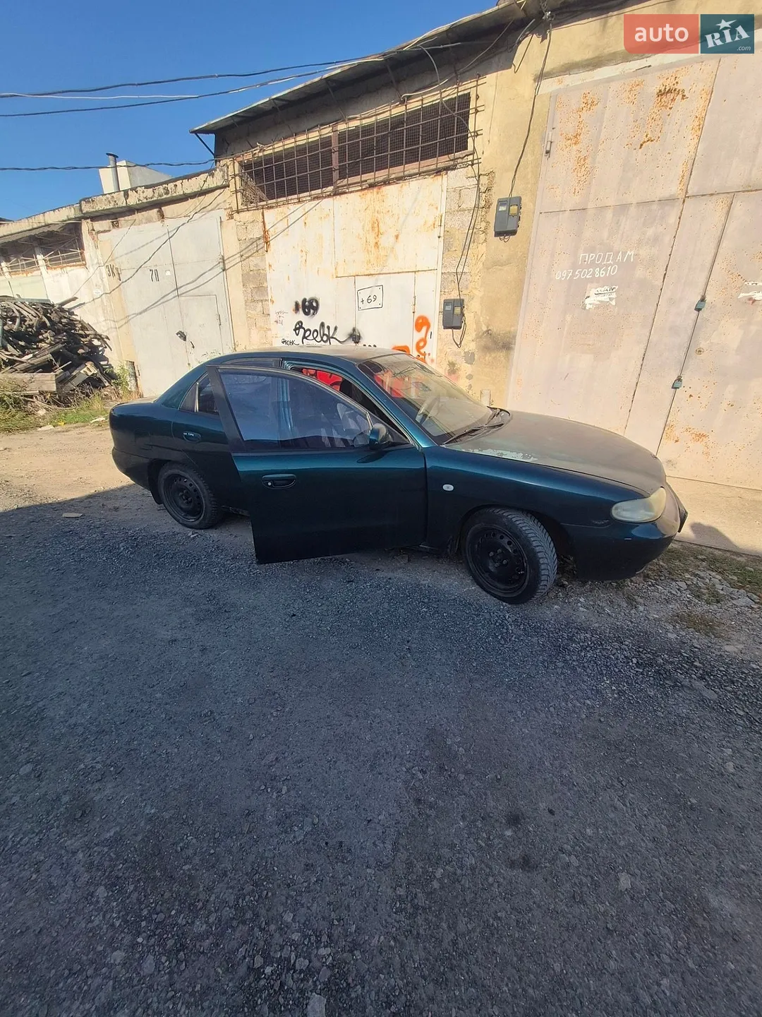 Daewoo Nubira, 1998
