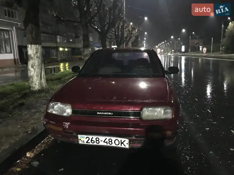 Daihatsu Applause, 1993