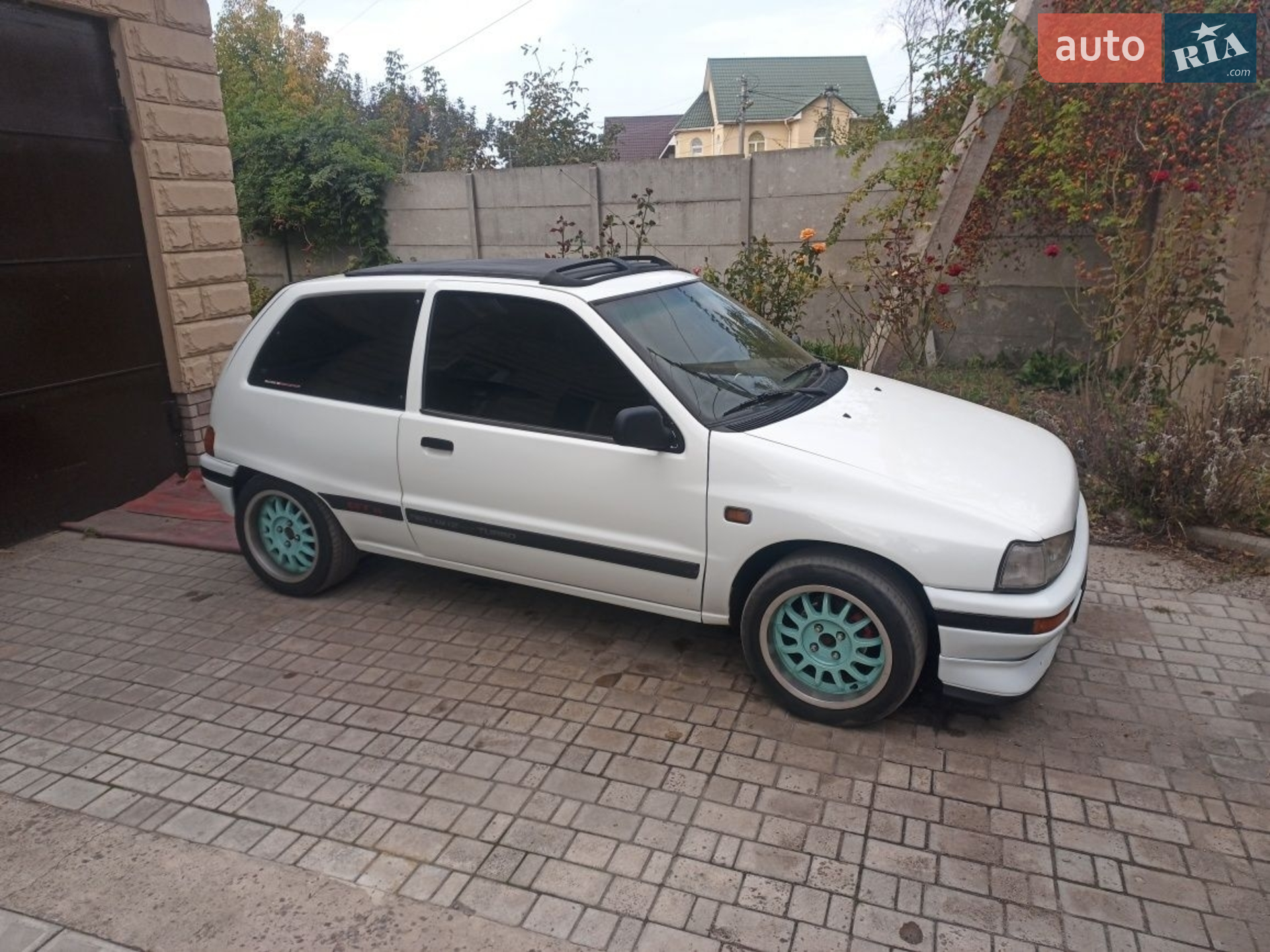 Daihatsu Charade, 1990