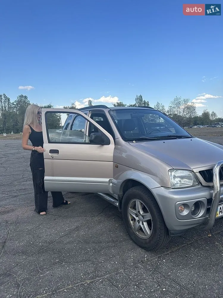 Daihatsu Terios, 2004