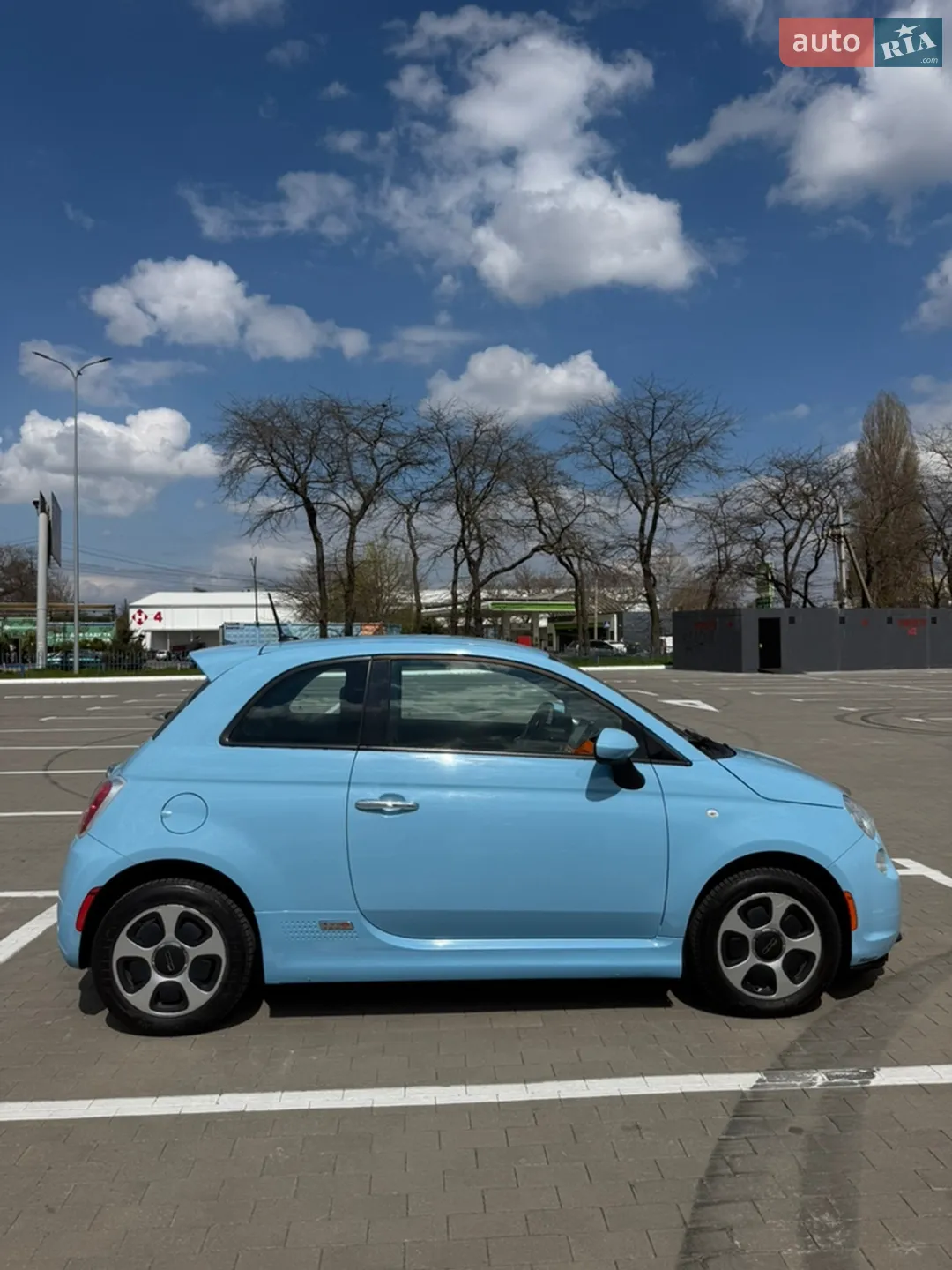 Fiat 500e, 2015