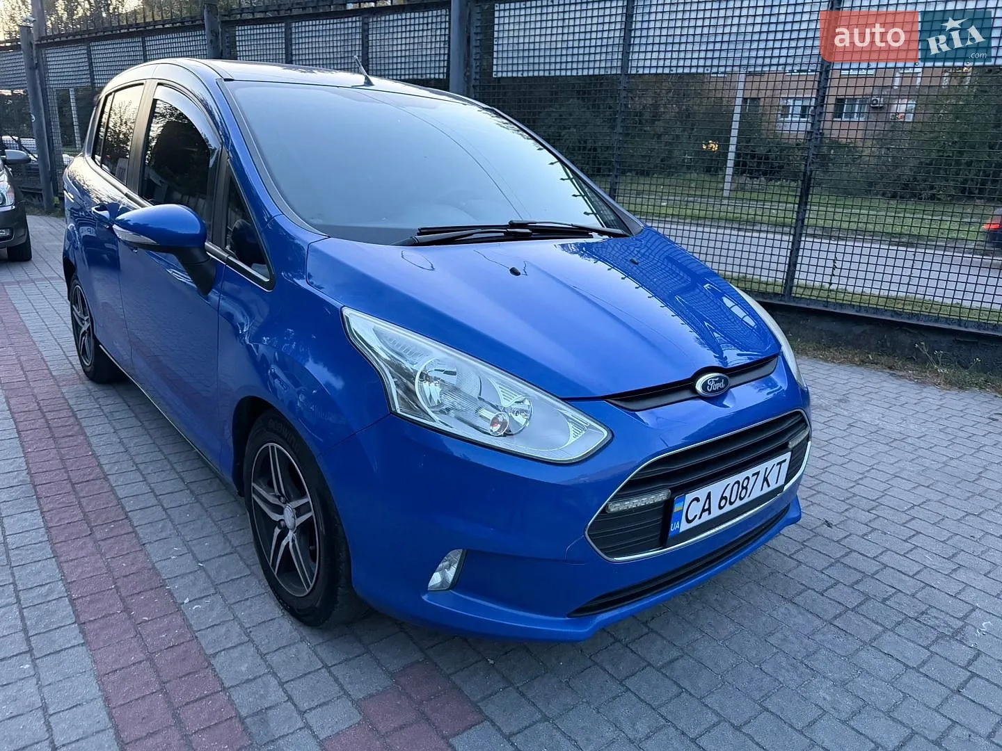 Ford B-Max, 2013