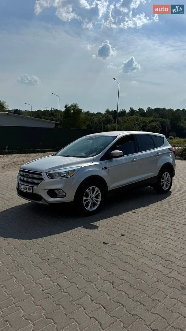 Ford Escape, 2019