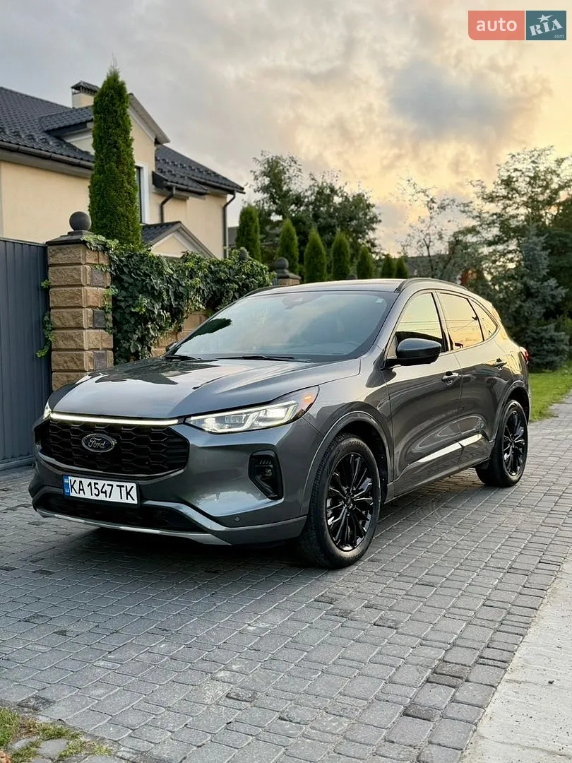 Ford Escape, 2023