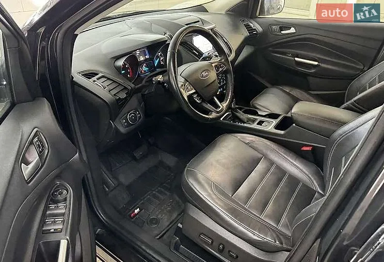 Ford Escape, 2017