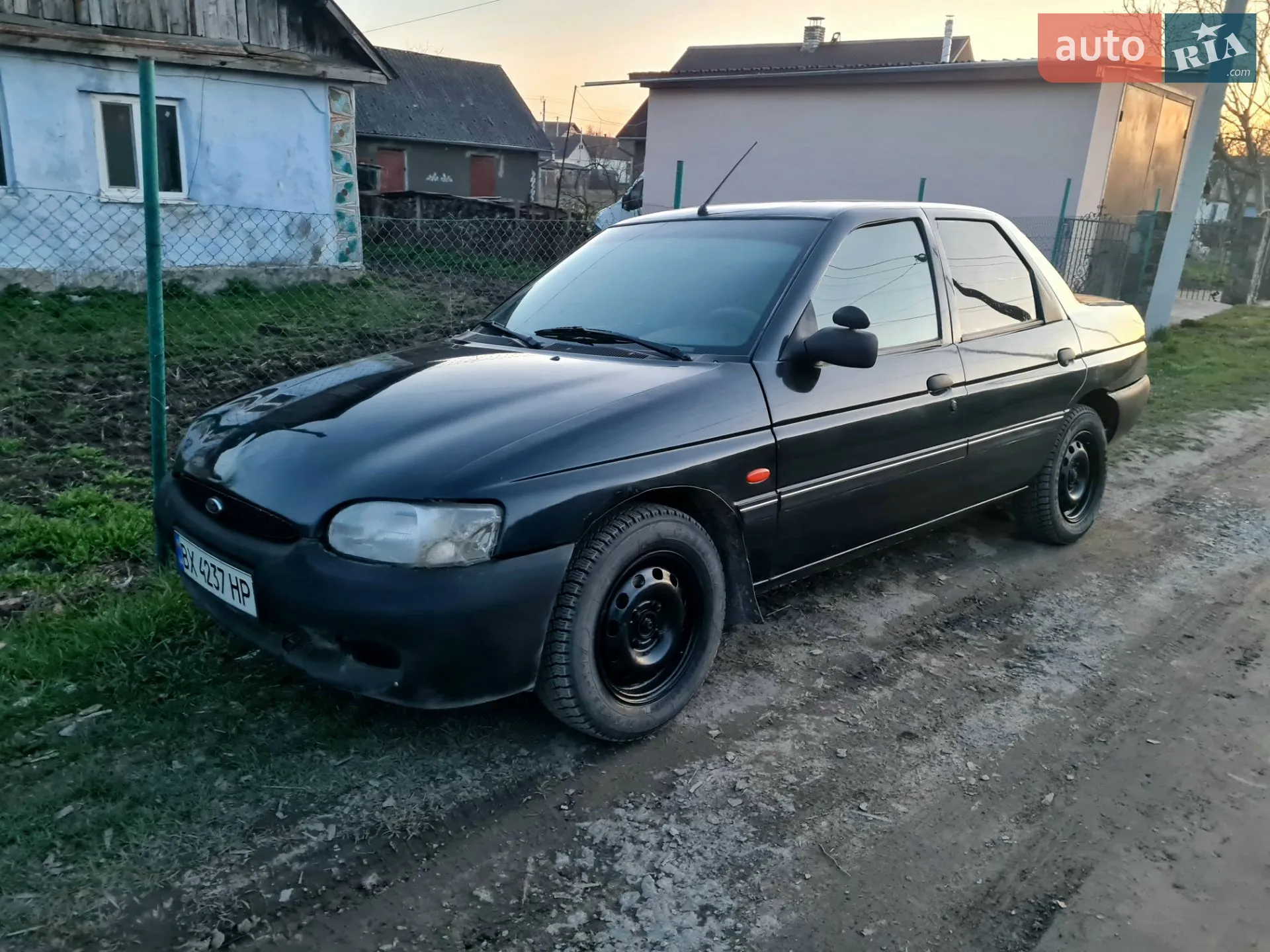 Ford Escort, 1998
